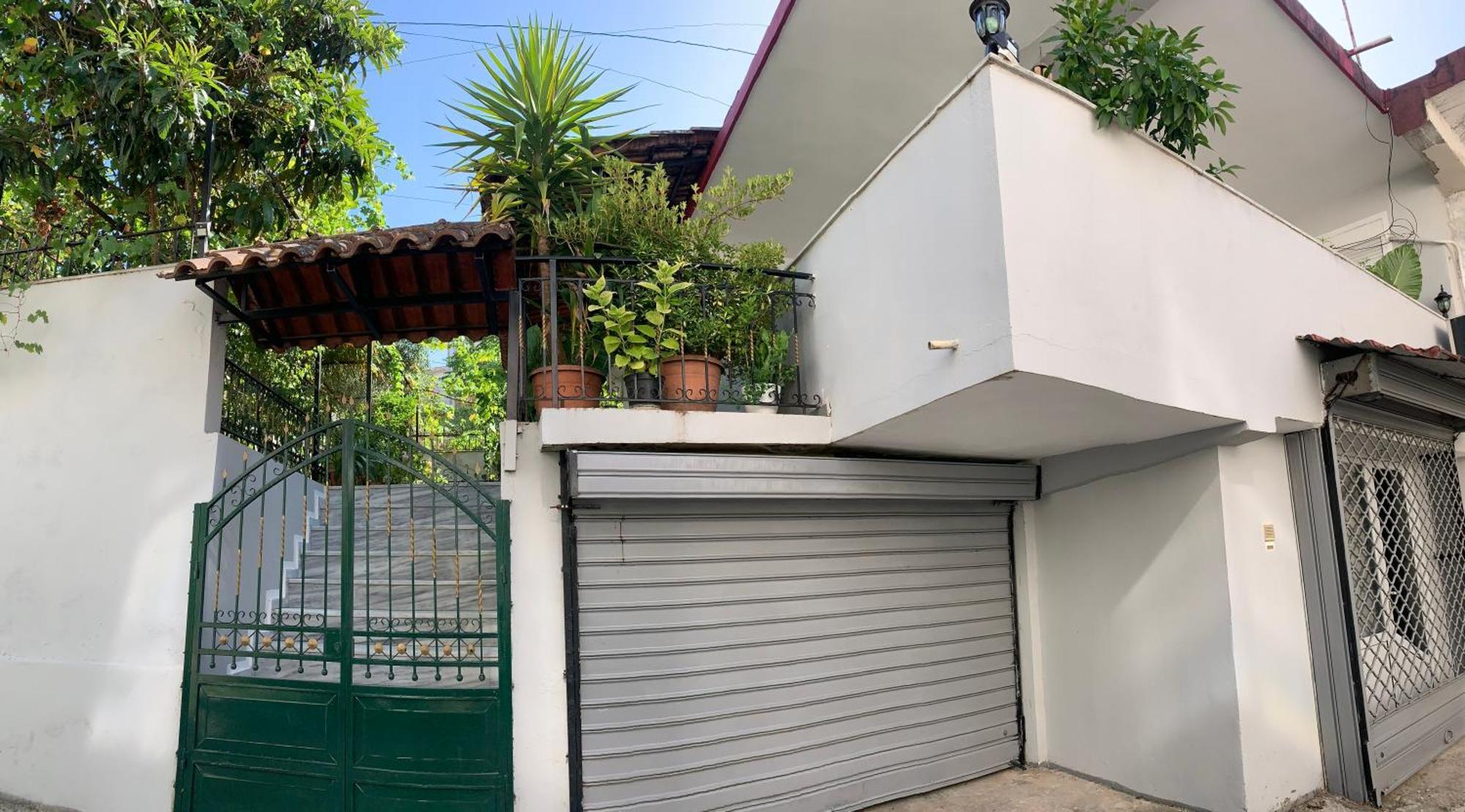 Christina'S House With 2 Bedrooms And Free Parking Gjirokastër Esterno foto